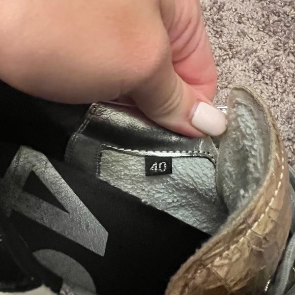 P448 shoes - Picture 4 of 6